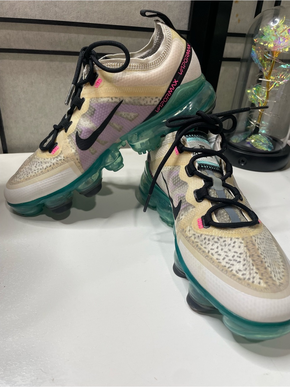 Nike Women’s VaporMax Sneaker - Cream, Teal & Black Kids 5.5Y Fits Women’s 7